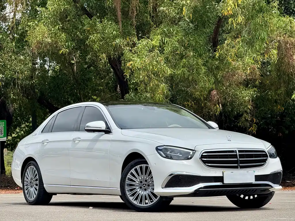 Mercedes-Benz E-Class 2023 — фото 3