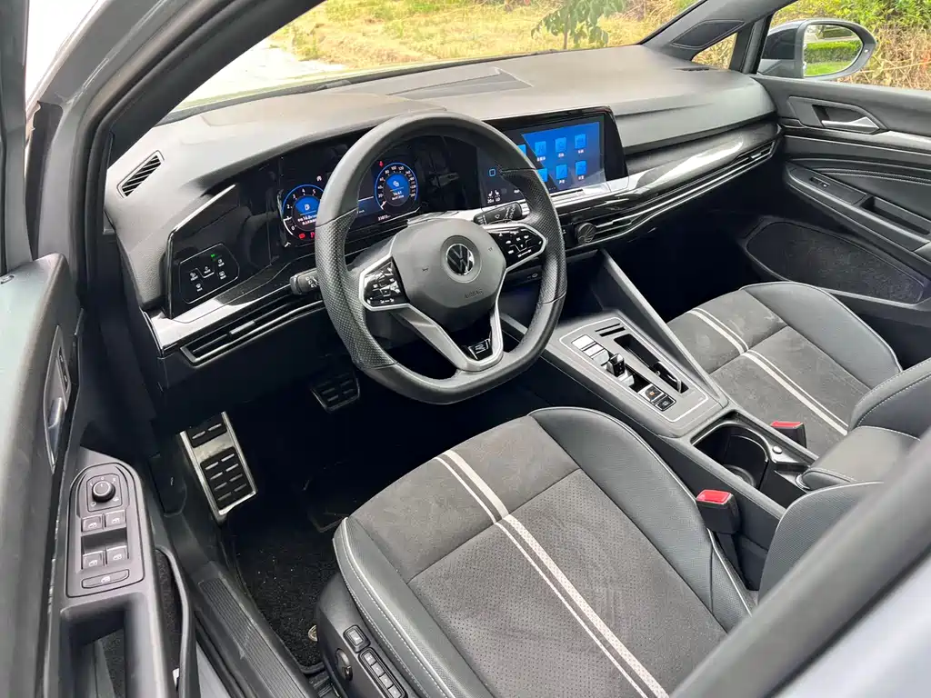 Volkswagen Golf 2023