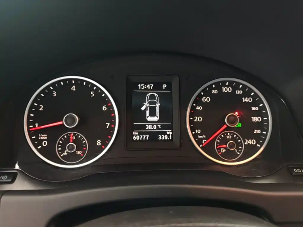 Volkswagen Tiguan 2016 — фото 12