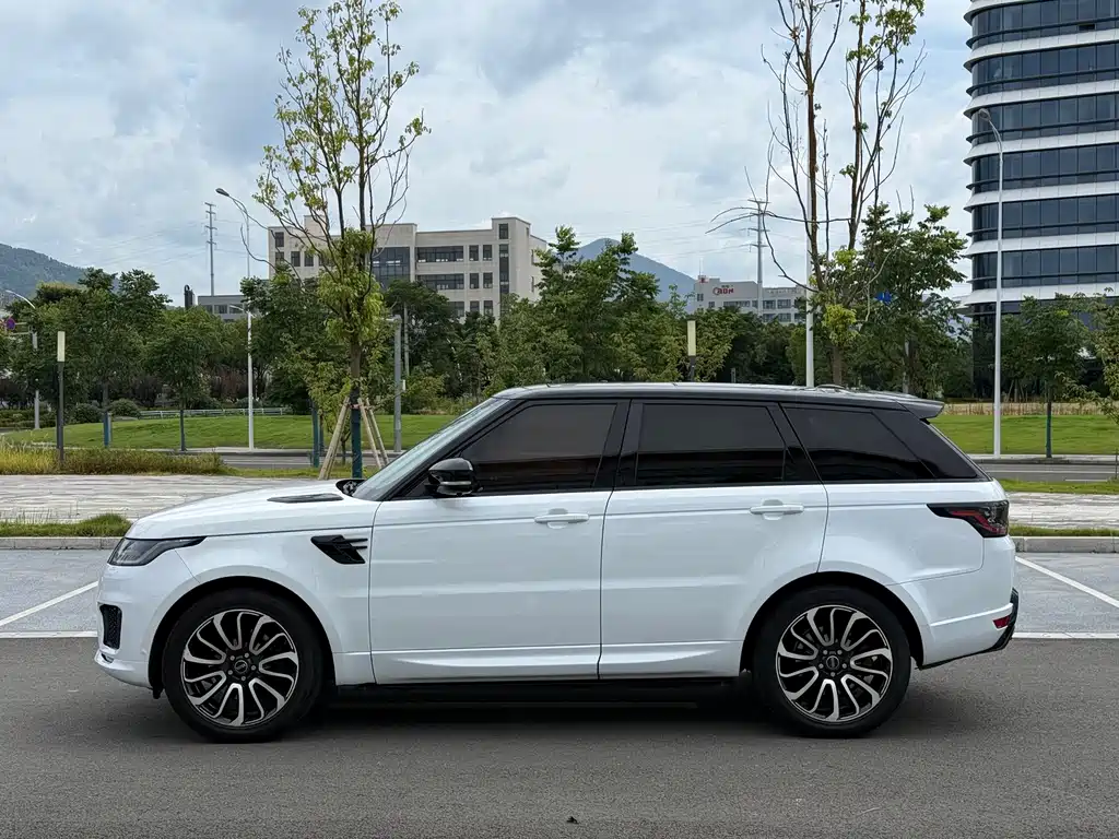 Land Rover Range Rover Sport 2014 — фото 4