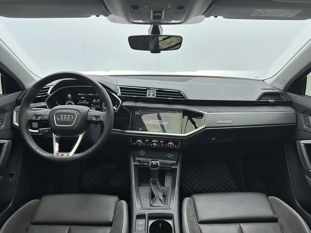 Audi Q3 Sportback 2022 — фото 7