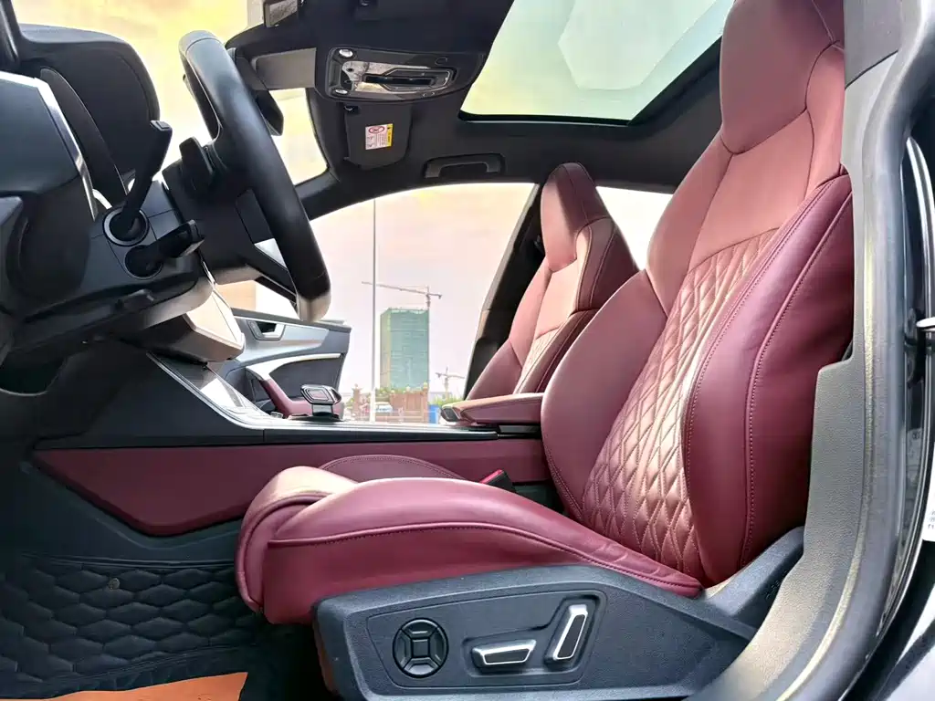 Audi A7L 2023 — фото 24