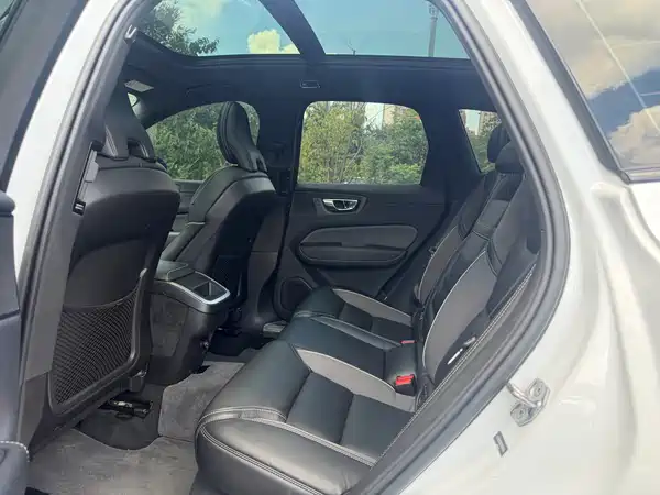 Volvo XC60 2021