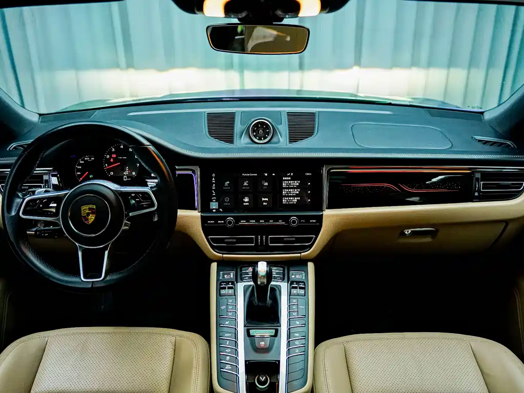 Porsche Macan 2021 — фото 6