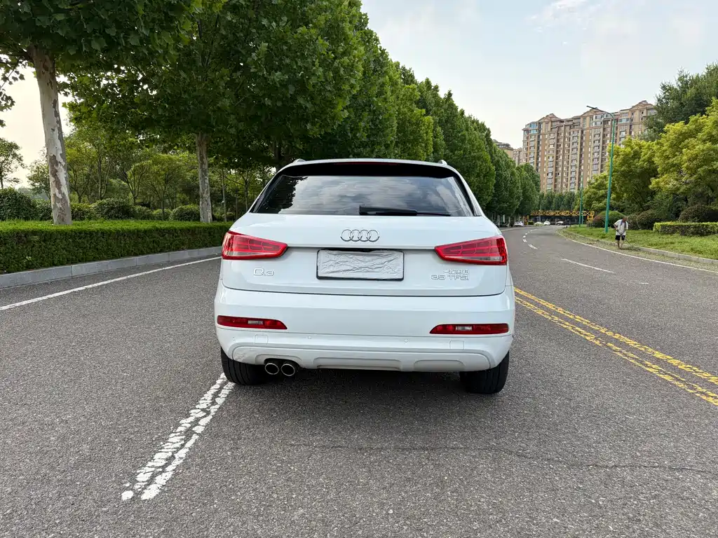 Audi Q3 2014