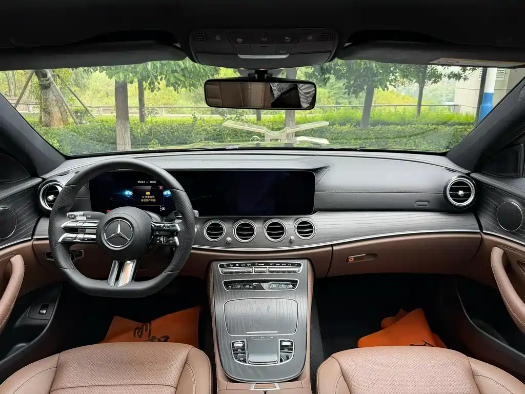 Mercedes-Benz E-Class 2021