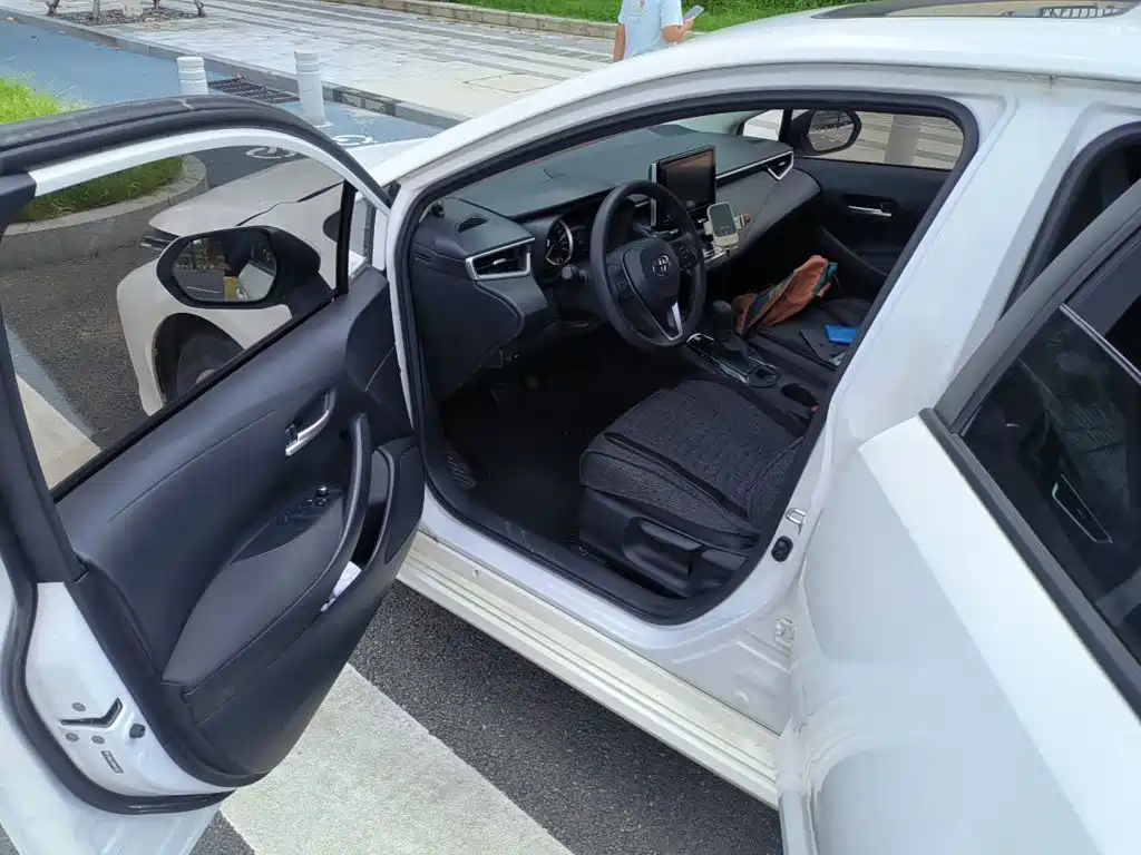 Toyota Corolla 2021 — фото 17