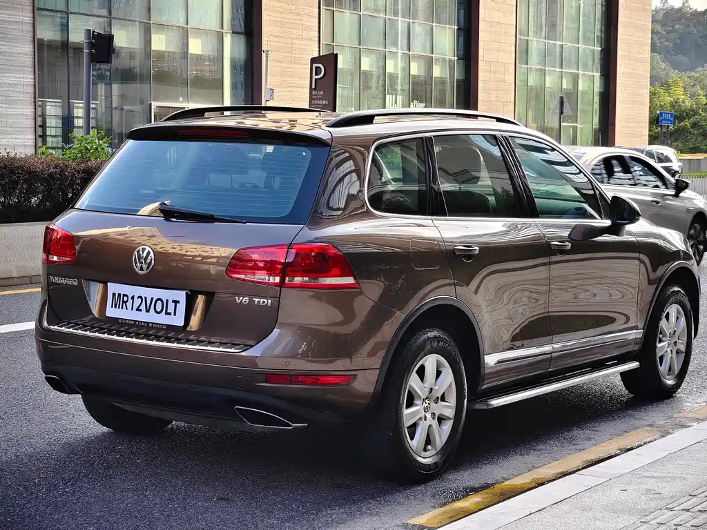 Volkswagen Touareg 2014 — фото 15