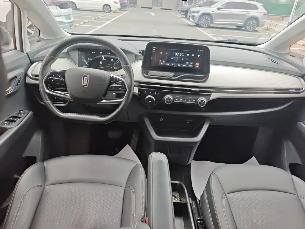 Bestune NAT 2022 — фото 16