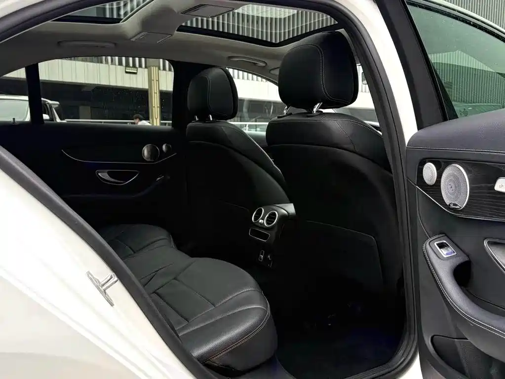 Mercedes-Benz C-Class 2021 — фото 12