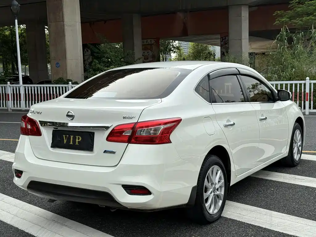 Nissan Sylphy 2017 — фото 12