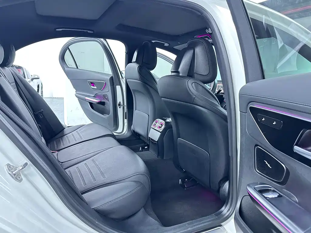 Mercedes-Benz C-Class 2022 — фото 14