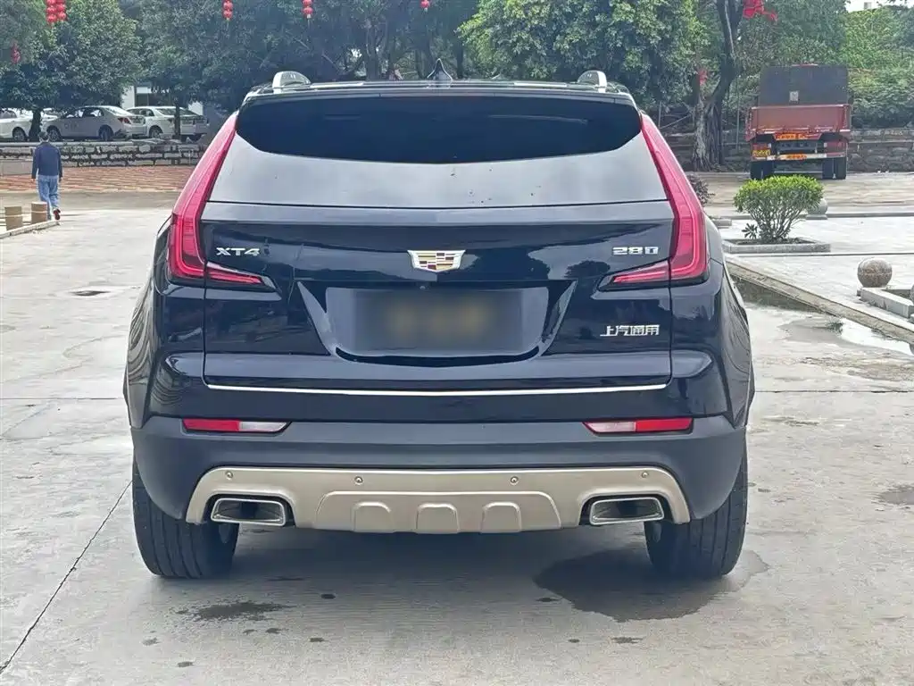 Cadillac XT4 2022 — фото 13