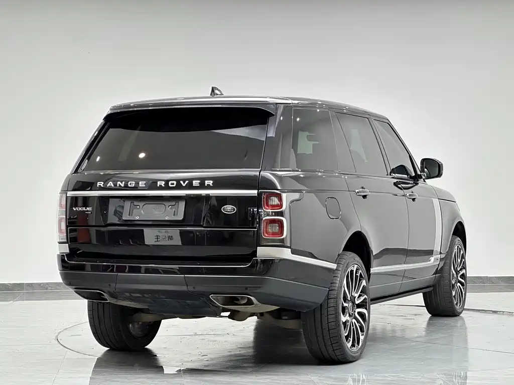 Land Rover Range Rover 2021 — фото 8