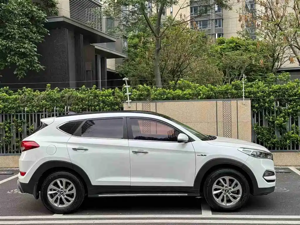Hyundai Tucson 2016 — фото 4
