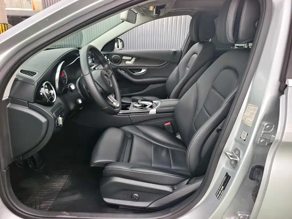 Mercedes-Benz C-Class 2018 — фото 10