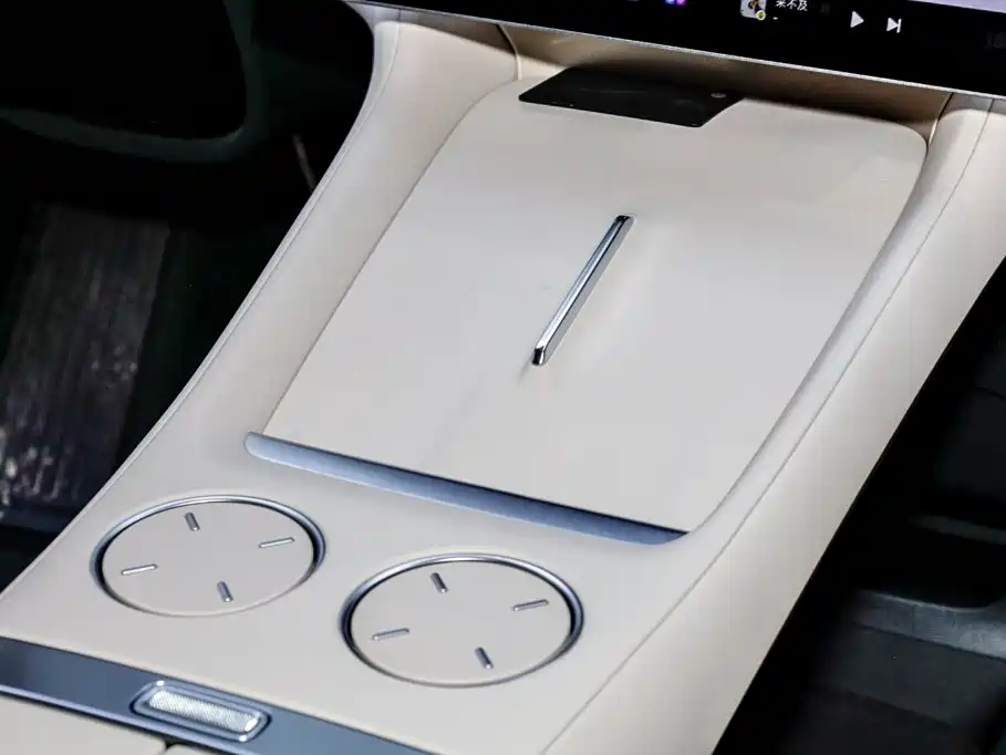 Xiaomi YU7 2025 — фото 29