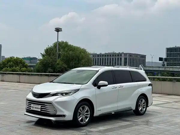 Toyota Sienna 2022