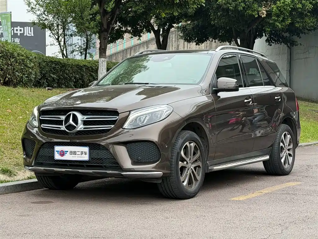 Mercedes-Benz GLE 2016 — фото 1