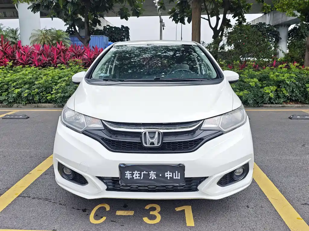 Honda Fit 2018 — фото 2