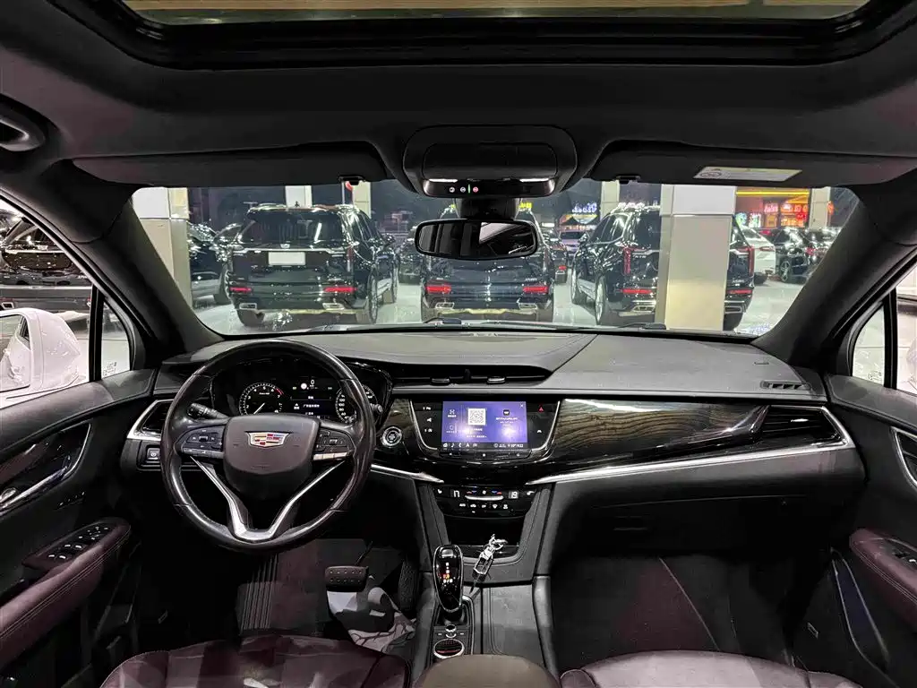 Cadillac XT6 2021 — фото 14
