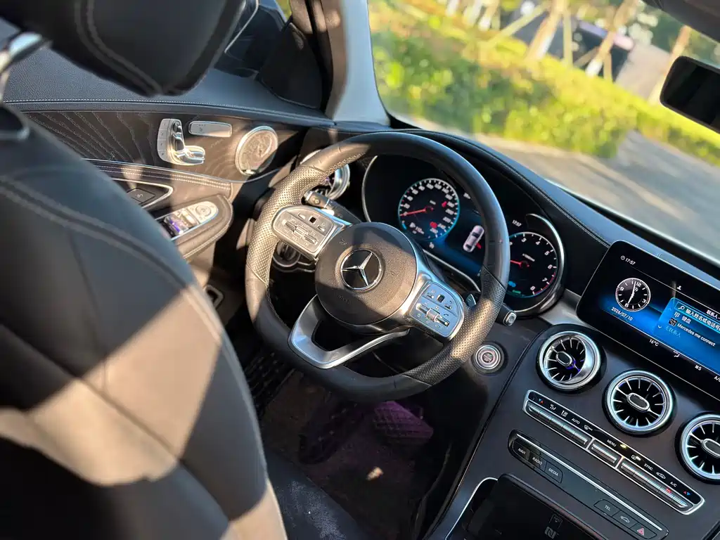 Mercedes-Benz C-Class 2020 — фото 16