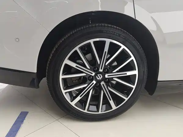 Leapmotor B01 2025