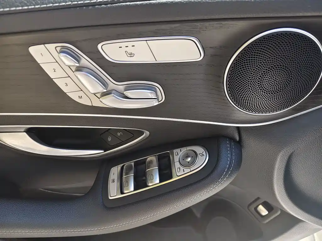Mercedes-Benz C-Class 2021 — фото 39