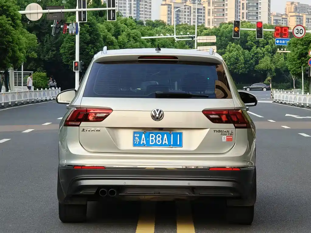 Volkswagen Tiguan L 2019 — фото 12