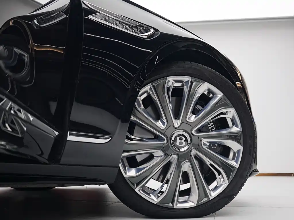 Bentley Flying Spur PHEV 2025 — фото 4