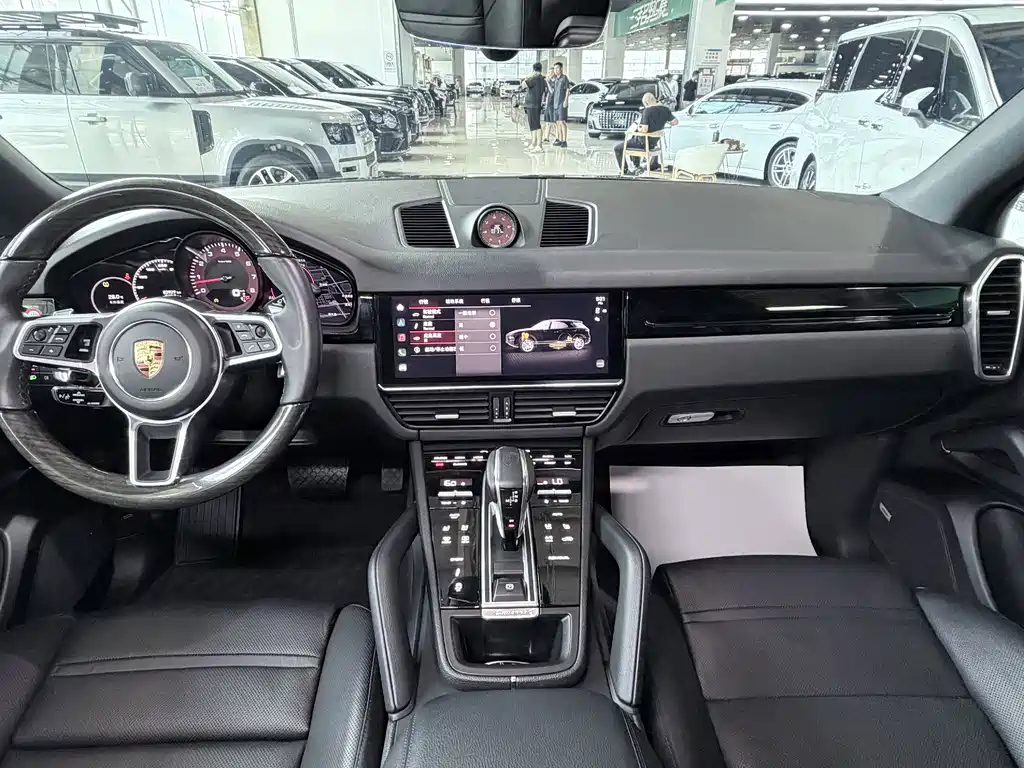 Porsche Cayenne 2022 — фото 12