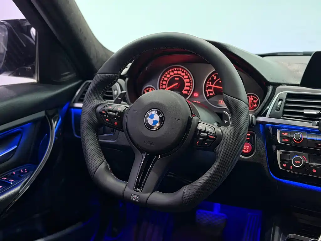 BMW 3 Series 2017 — фото 10