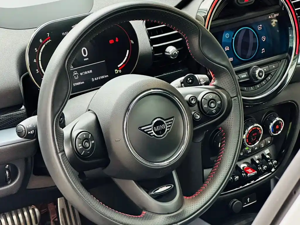 MINI JCW Clubman 2021 — фото 9