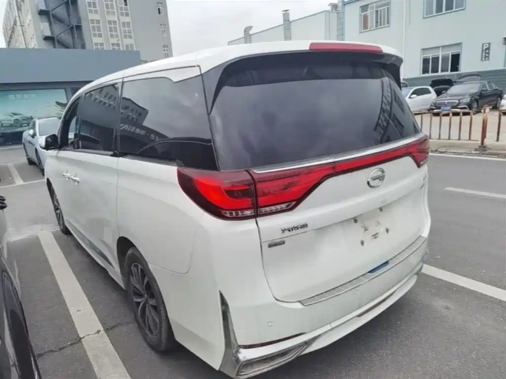 GAC Motor Trumpchi M8 2021 — фото 5