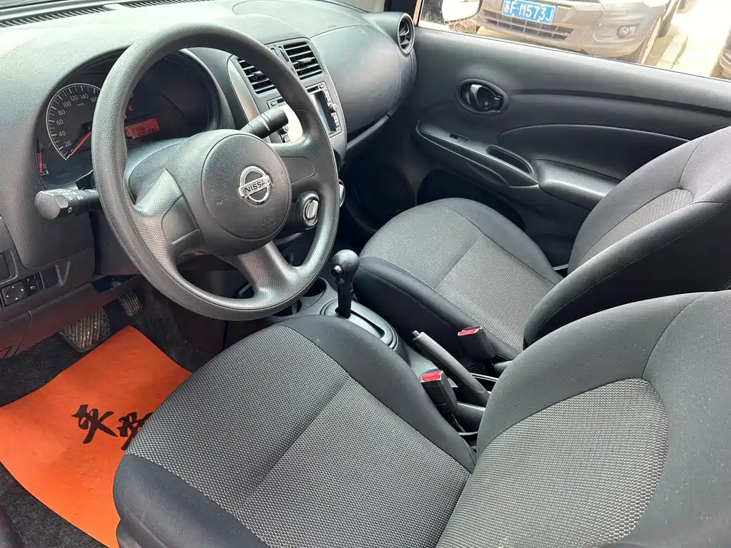 Nissan Sunny 2013 — фото 11