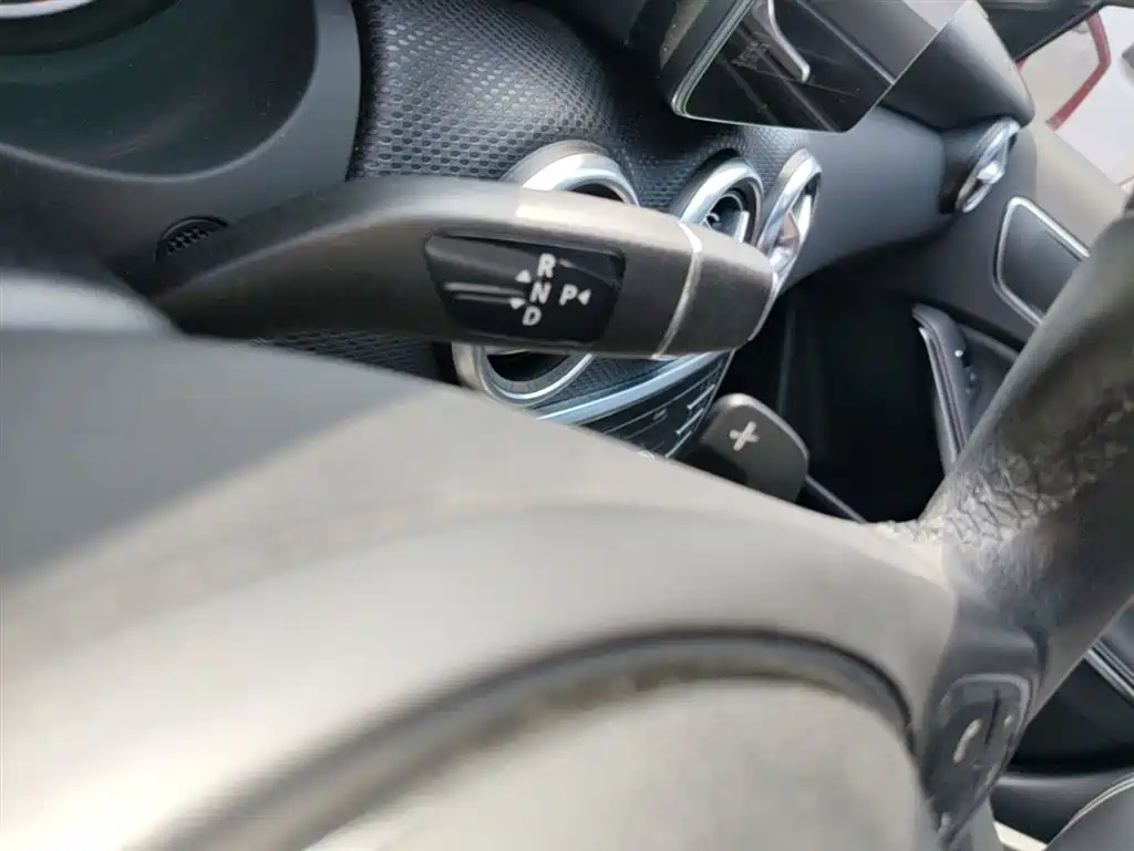 Mercedes-Benz A-Class 2018 — фото 14
