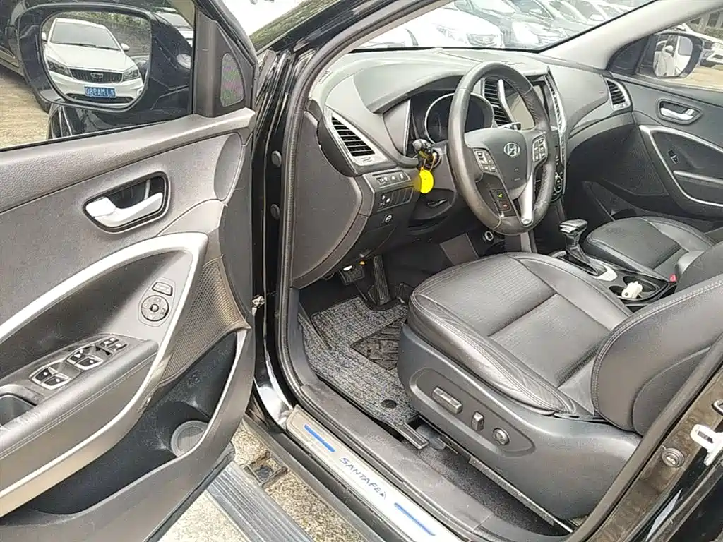 Hyundai Santa Fe 2014 — фото 16