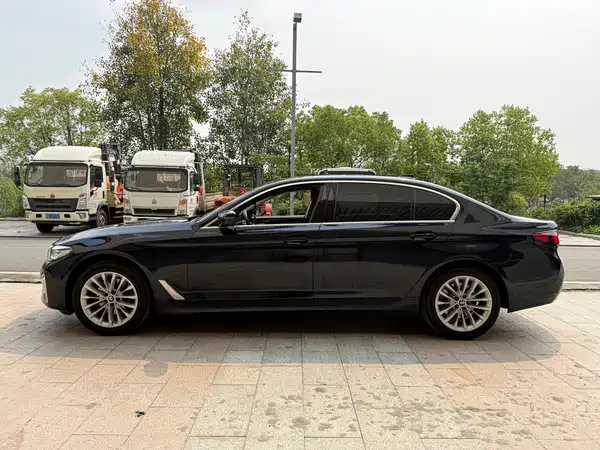 BMW 5 Series 2022