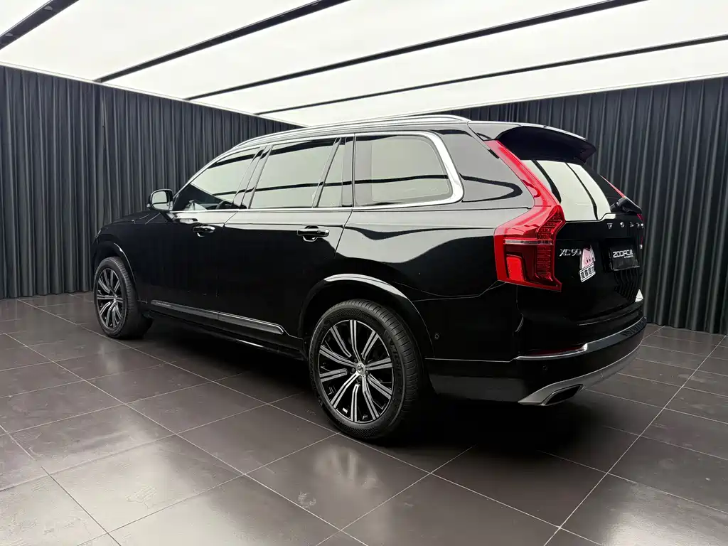 Volvo XC90 2019 — фото 2