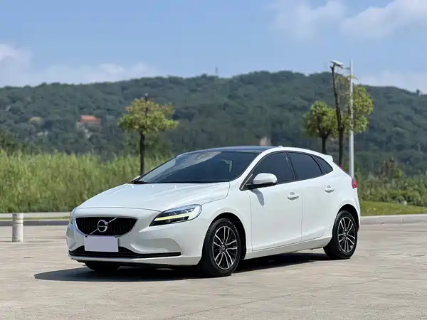Volvo V40 2016