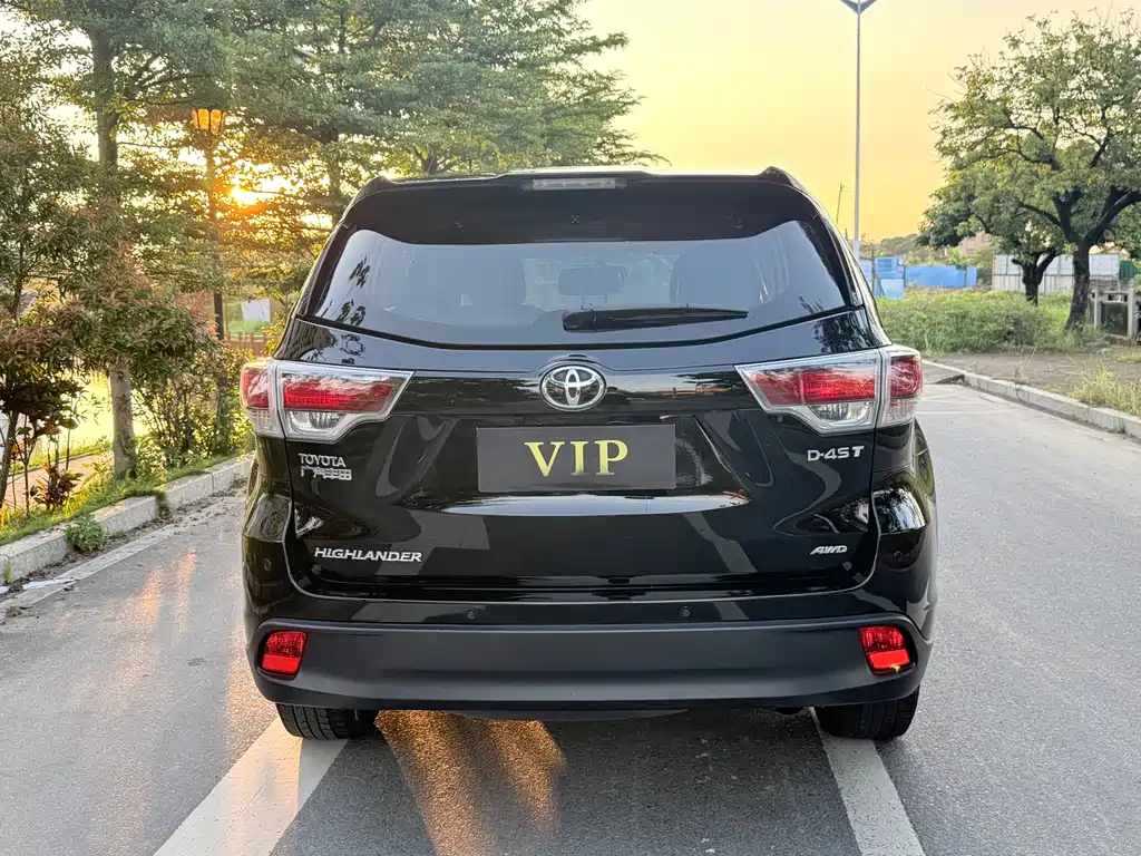 Toyota Highlander 2017 — фото 9