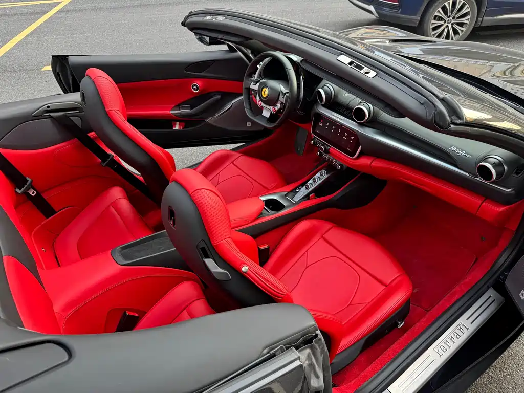 Ferrari Portofino 2019 — фото 10