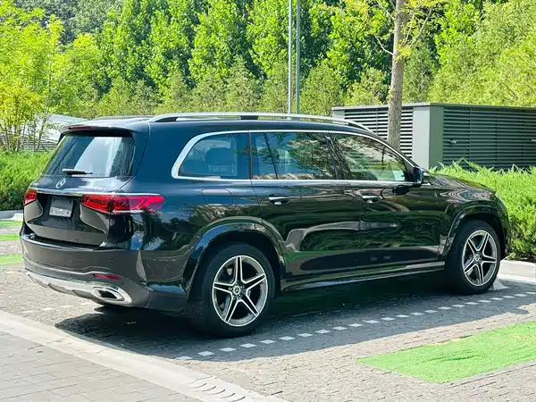 Mercedes-Benz GLS 2023