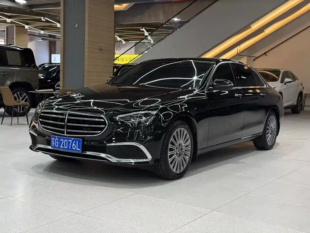 Mercedes-Benz E-Class 2022 — фото 3