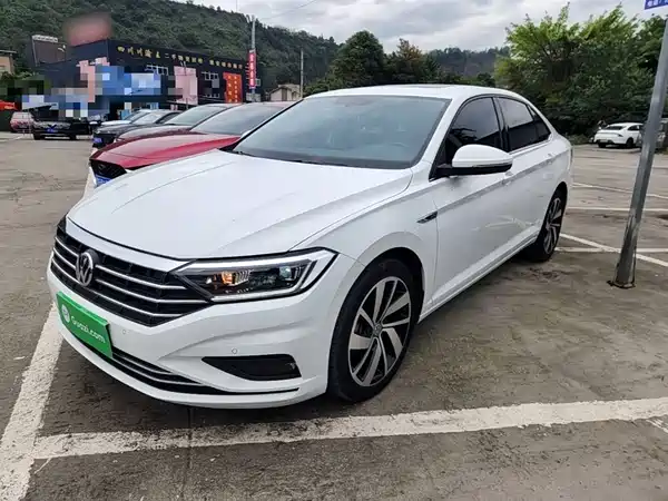 Volkswagen Sagitar 2022