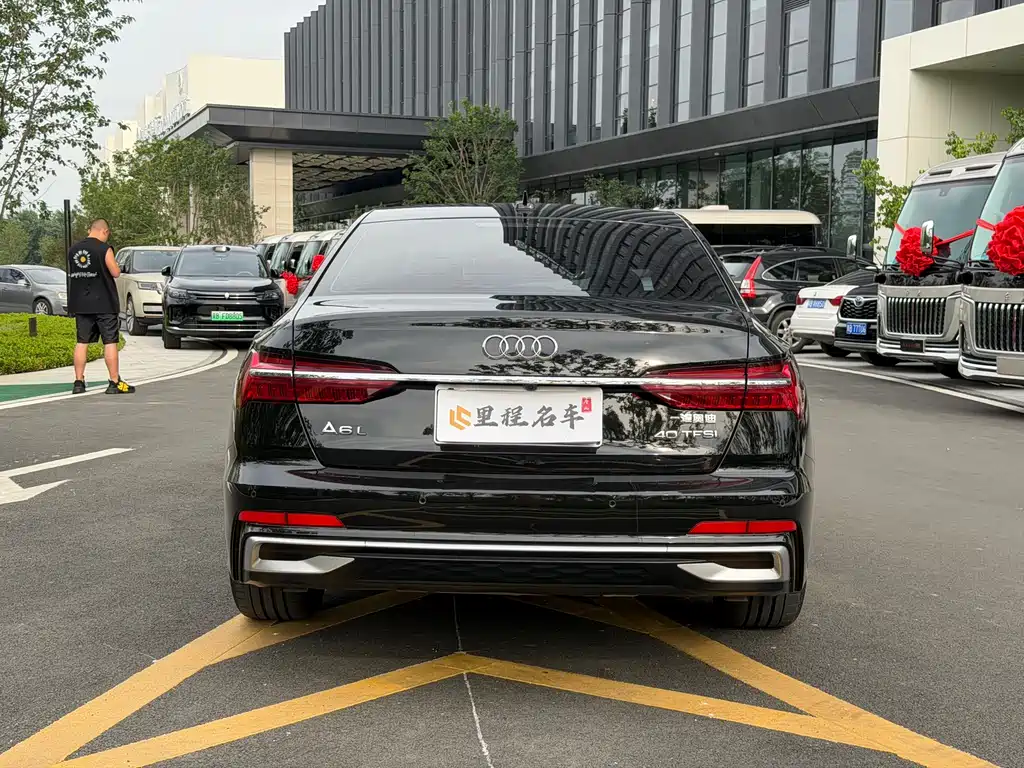 Audi A6L 2023