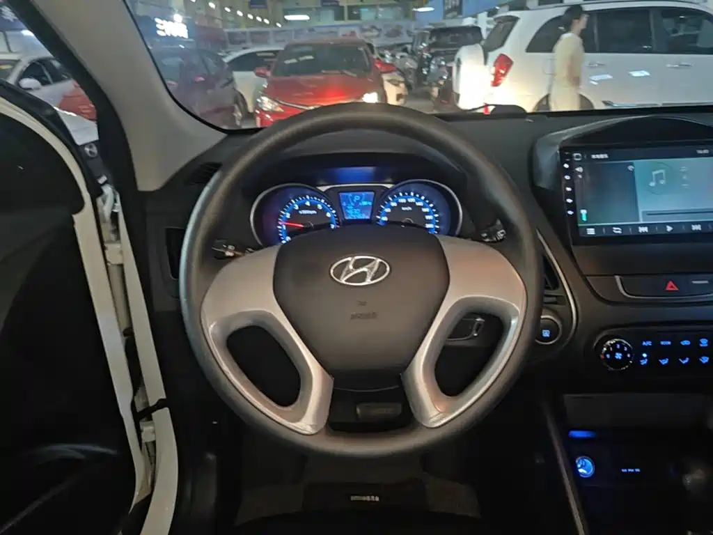 Hyundai ix35 2017 — фото 11