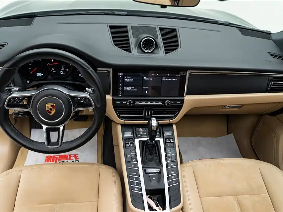 Porsche Macan 2020 — фото 10