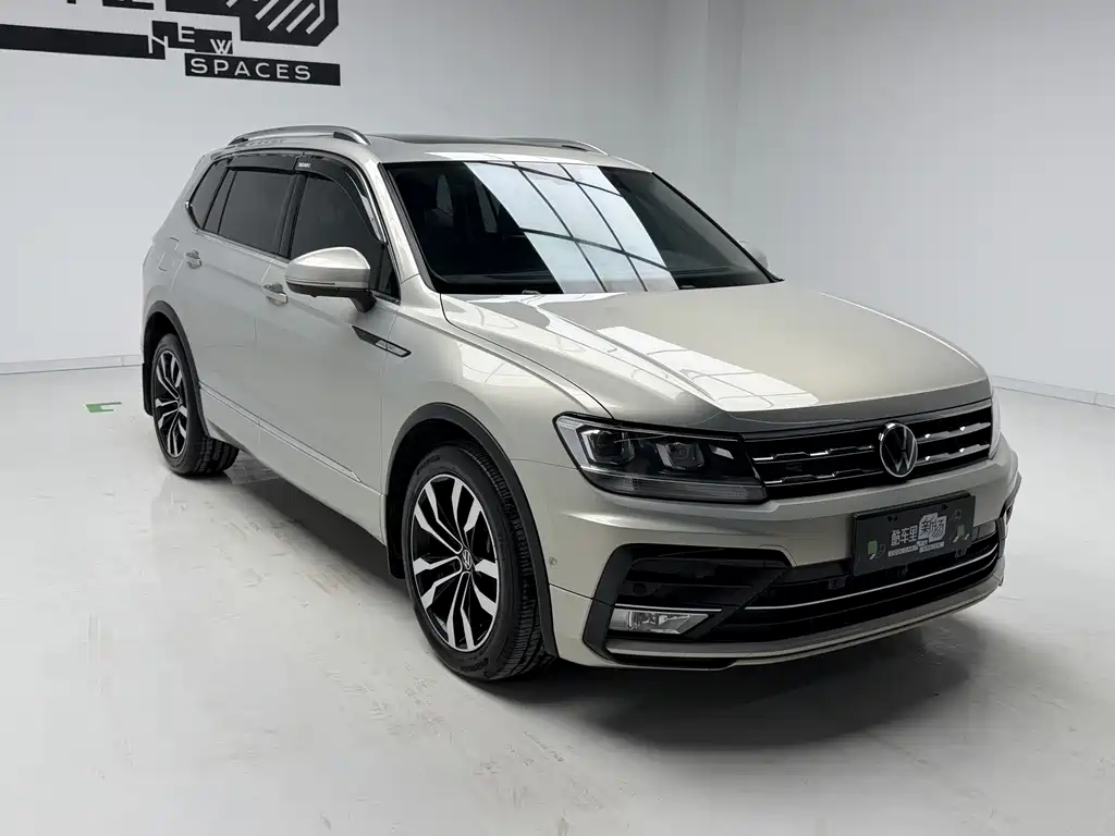 Volkswagen Tiguan L 2021 — фото 3
