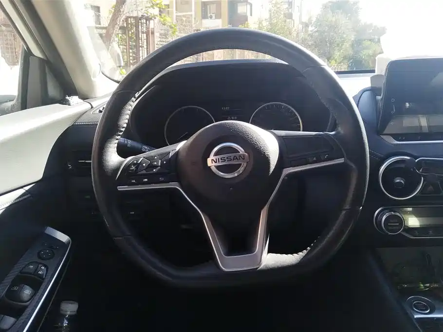 Nissan Sylphy 2022 — фото 15